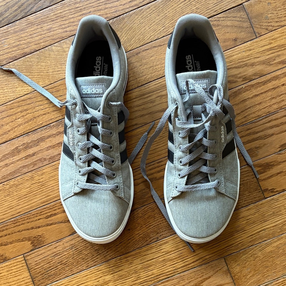 Adidas Men's Sneakers in Gray with Black Stripes